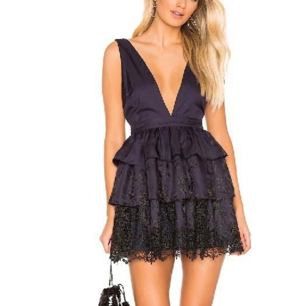 NWT Lovers + Friends Revolve Navy Blue Cleo Lace Mini Dress Size MEDIUM